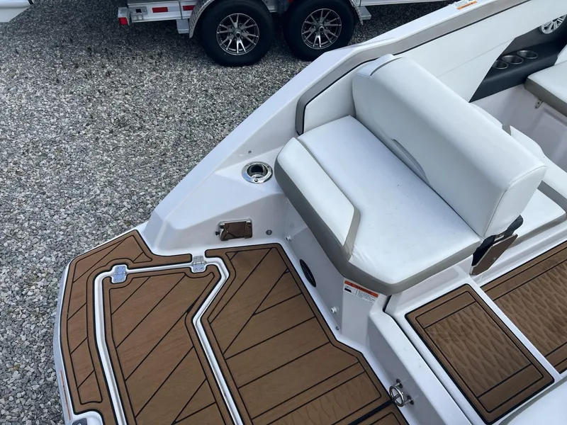 Slide: The Image of Scarab 255 HO Impulse 2015 - 9