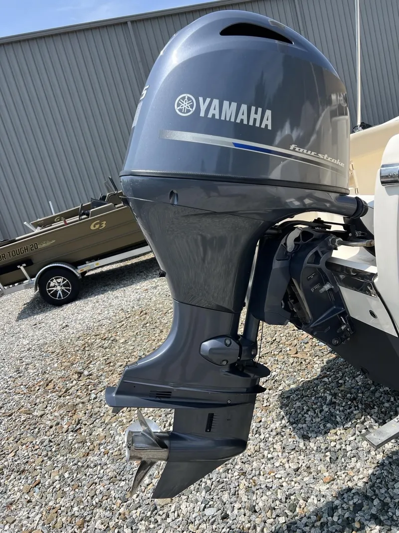 Slide: The Image of Scout 195 Sportfish 2021 - 13