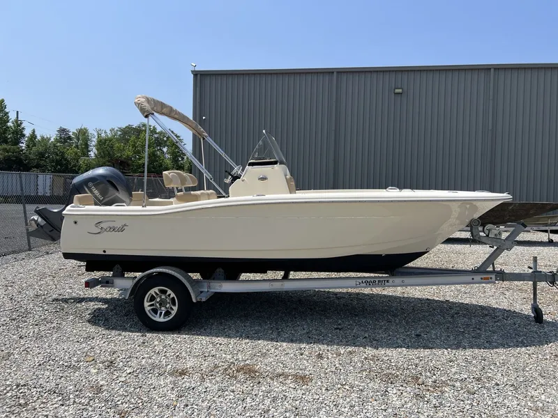 Slide: The Image of Scout 195 Sportfish 2021 - 14