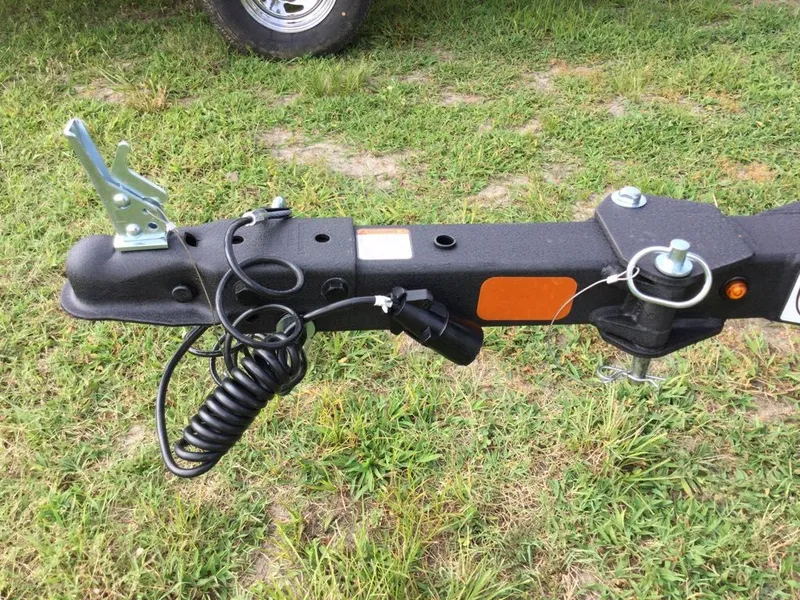 Slide: The Image of Tracker Pro 170 2026 - 8