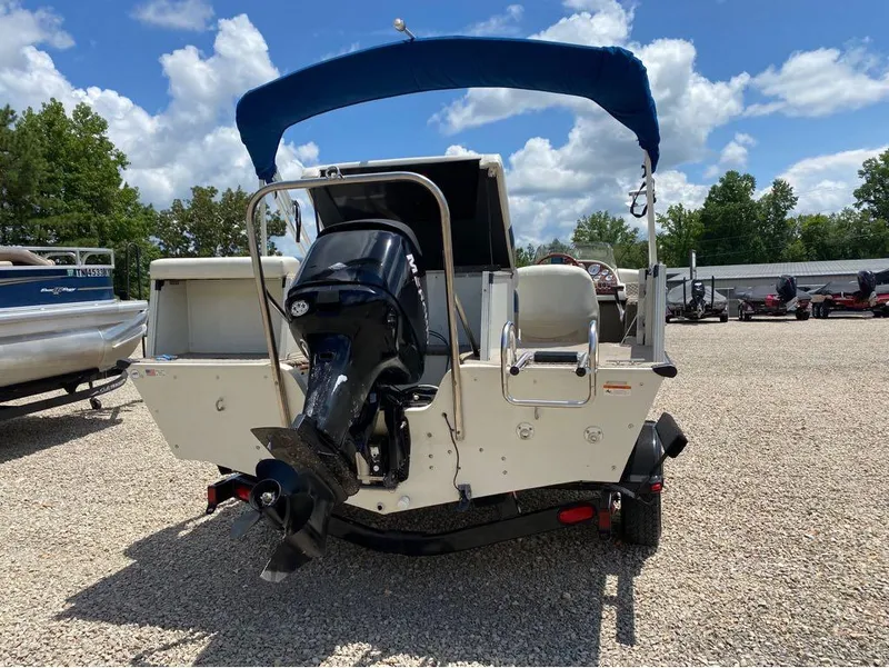 Slide: The Image of Lowe TH192 2005 - 15