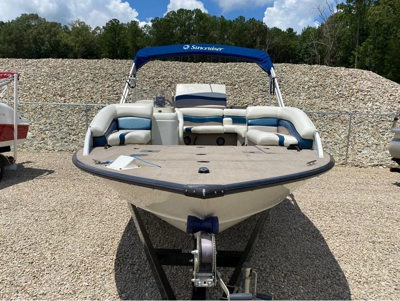 Slide: The Image of Lowe TH192 2005 - 4