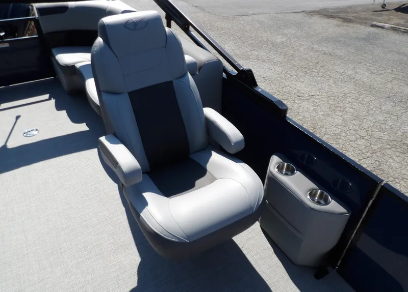 Slide: The Image of Veranda VR22RC 2026 - 12