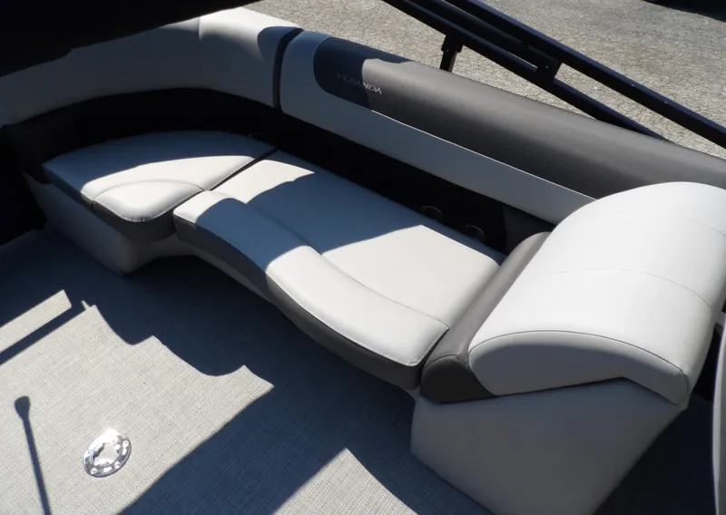 Slide: The Image of Veranda VR22RC 2026 - 16