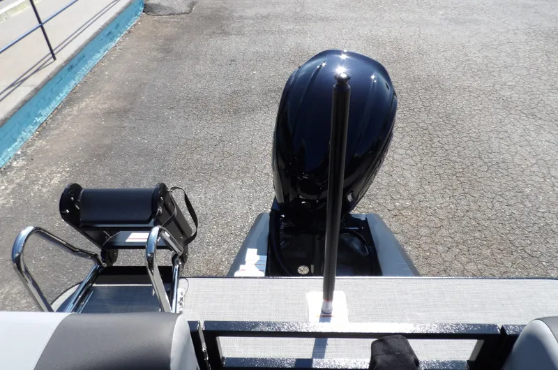 Slide: The Image of Veranda VR22RC 2026 - 17