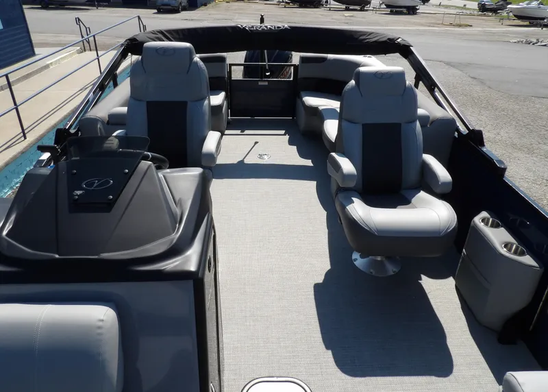 Slide: The Image of Veranda VR22RC 2026 - 7