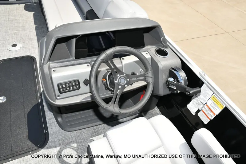 Slide: The Image of Sun Tracker PARTY BARGE 22 XP3 w/200HP 4 Stroke 2026 - 31