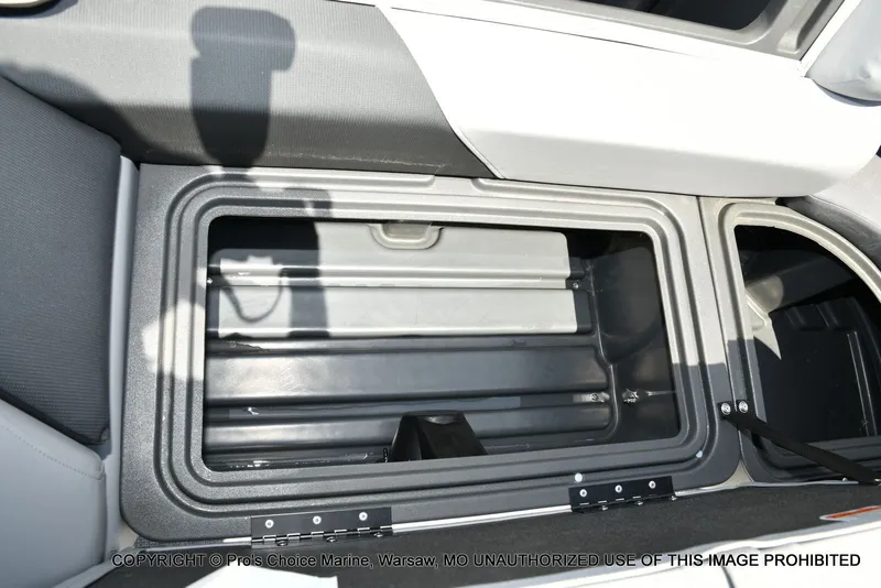 Slide: The Image of Sun Tracker PARTY BARGE 22 XP3 w/200HP 4 Stroke 2026 - 65