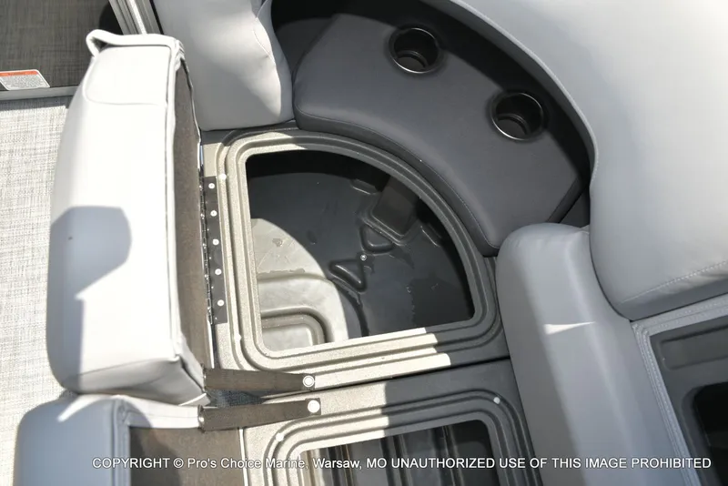 Slide: The Image of Sun Tracker PARTY BARGE 22 XP3 w/200HP 4 Stroke 2026 - 73