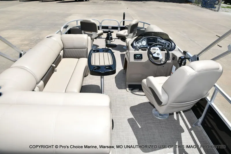 Slide: The Image of Sun Tracker Fishin' Barge 20 DLX 2022 - 16