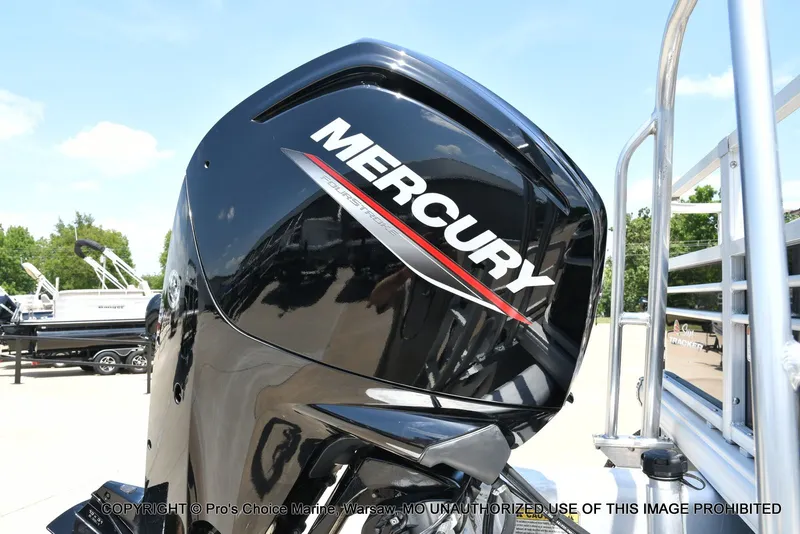 Slide: The Image of Sun Tracker Fishin' Barge 20 DLX 2022 - 20