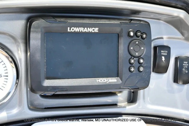 Slide: The Image of Sun Tracker Fishin' Barge 20 DLX 2022 - 50