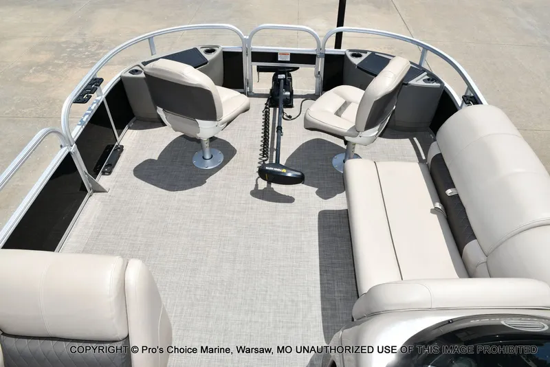 Slide: The Image of Sun Tracker Fishin' Barge 20 DLX 2022 - 71