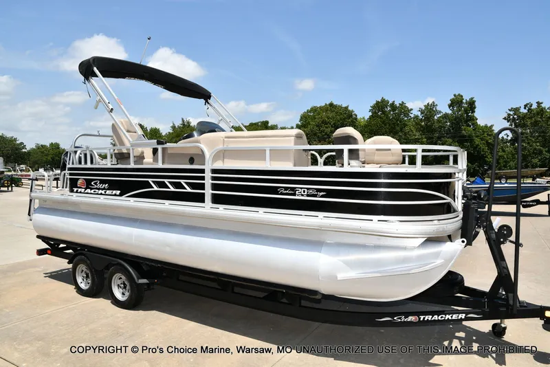 Slide: The Image of Sun Tracker Fishin' Barge 20 DLX 2022 - 78