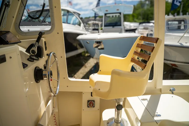 Slide: The Image of Eastern 22 Sisu Hardtop 2020 - 11