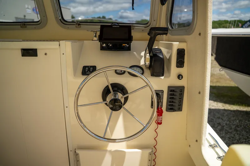 Slide: The Image of Eastern 22 Sisu Hardtop 2020 - 12