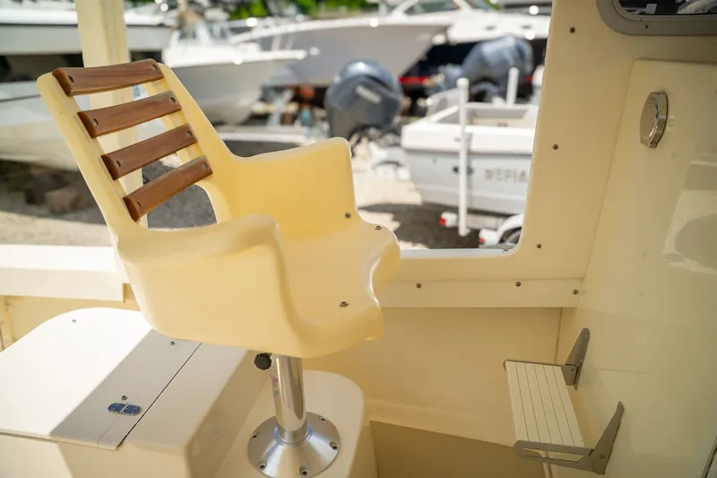 Slide: The Image of Eastern 22 Sisu Hardtop 2020 - 13