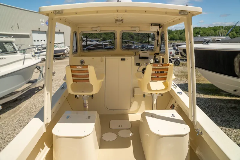 Slide: The Image of Eastern 22 Sisu Hardtop 2020 - 9