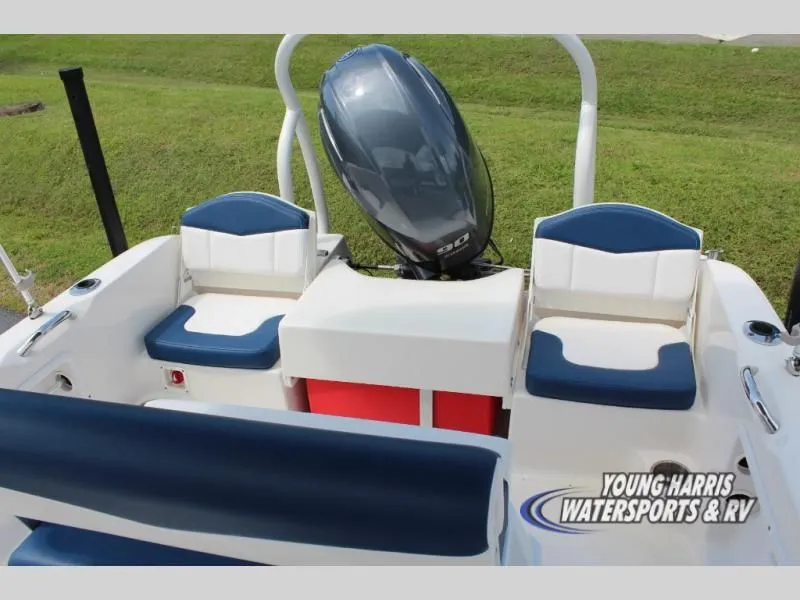Slide: The Image of Robalo R160 Center Console 2020 - 12