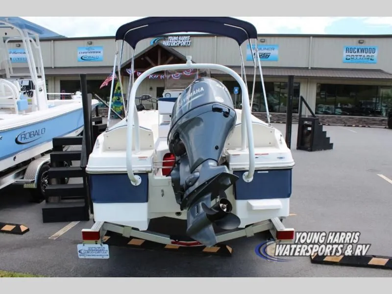 Slide: The Image of Robalo R160 Center Console 2020 - 4