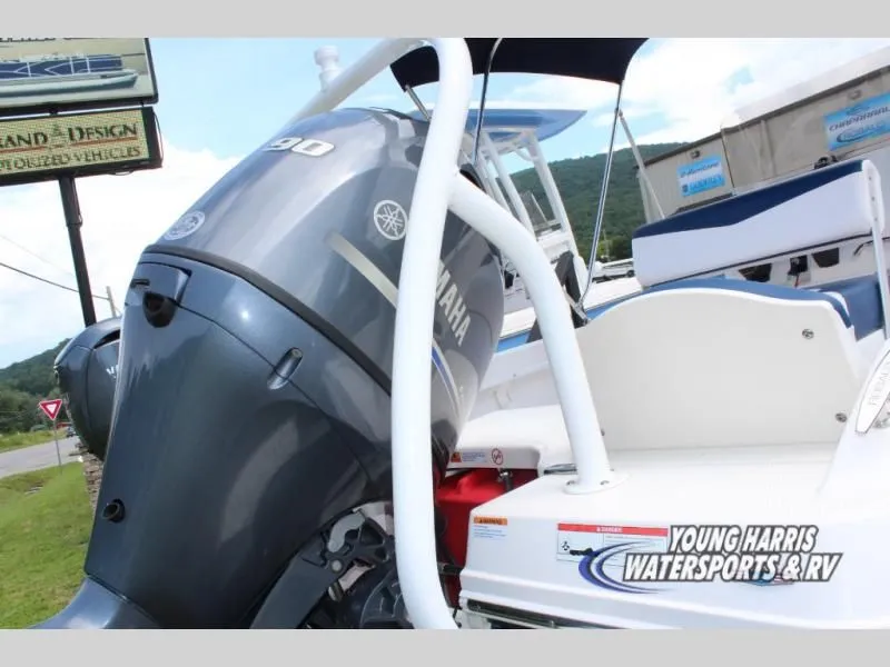 Slide: The Image of Robalo R160 Center Console 2020 - 5