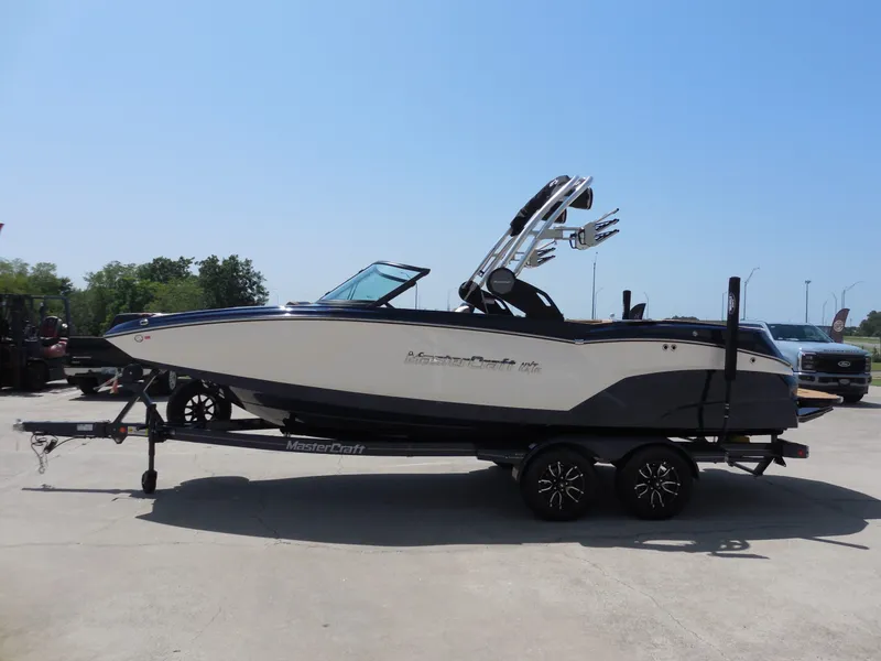 Slide: The Image of MasterCraft NXT22 2025 - 5