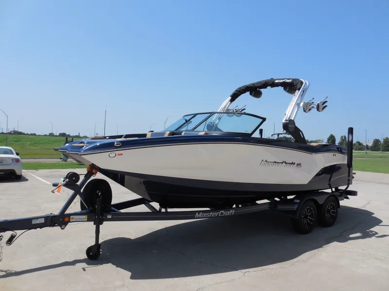 Slide: The Image of MasterCraft NXT22 2025 - 6