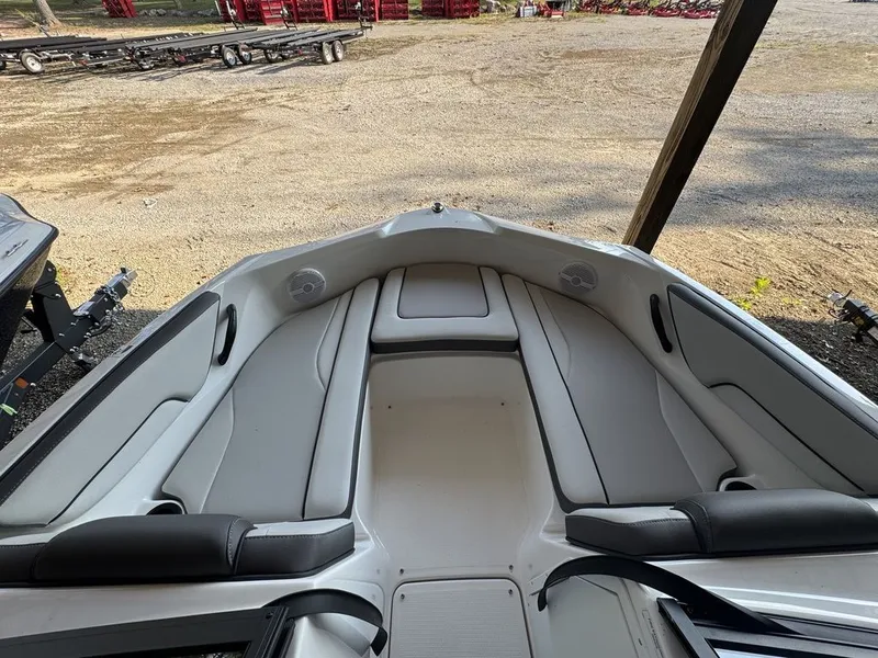 Slide: The Image of Yamaha AR190 2025 - 5