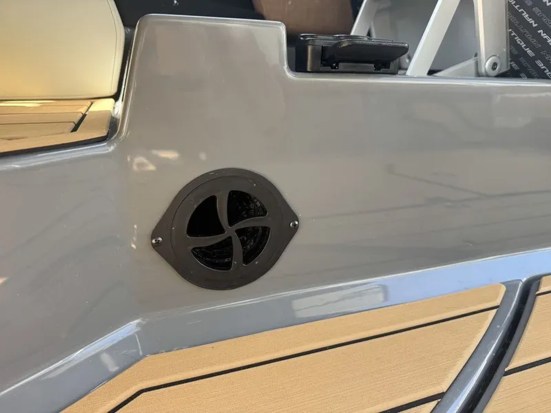 Slide: The Image of Nautique Super Air Nautique G25 2025 - 11