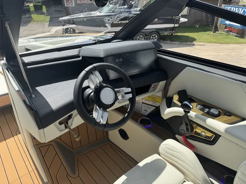 Slide: The Image of Nautique Super Air Nautique G25 2025 - 13