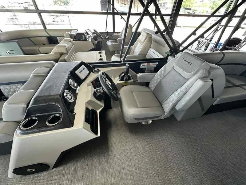 Slide: The Image of Crest Conquest 230 SLC 2026 - 7