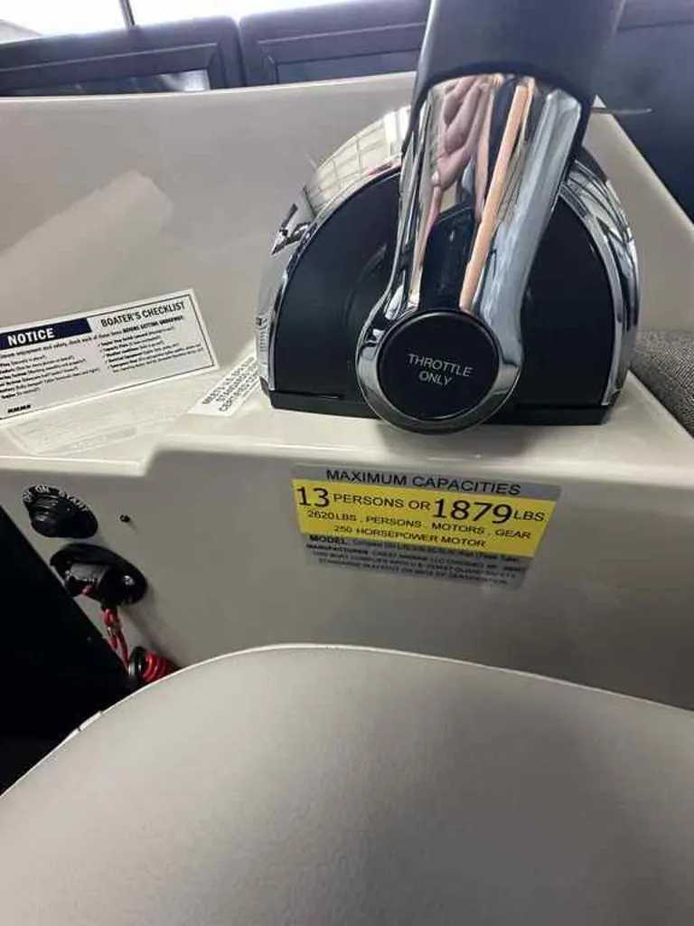 Slide: The Image of Crest Conquest 230 SLC 2026 - 9