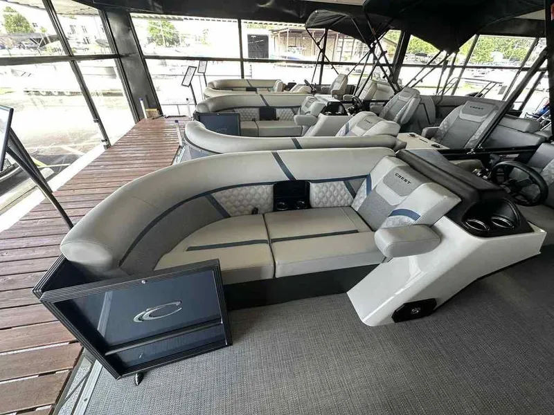 Slide: The Image of Crest Conquest 215 SLC 2026 - 3