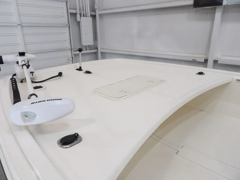 Slide: The Image of Mako 19 Pro Skiff 2017 - 10