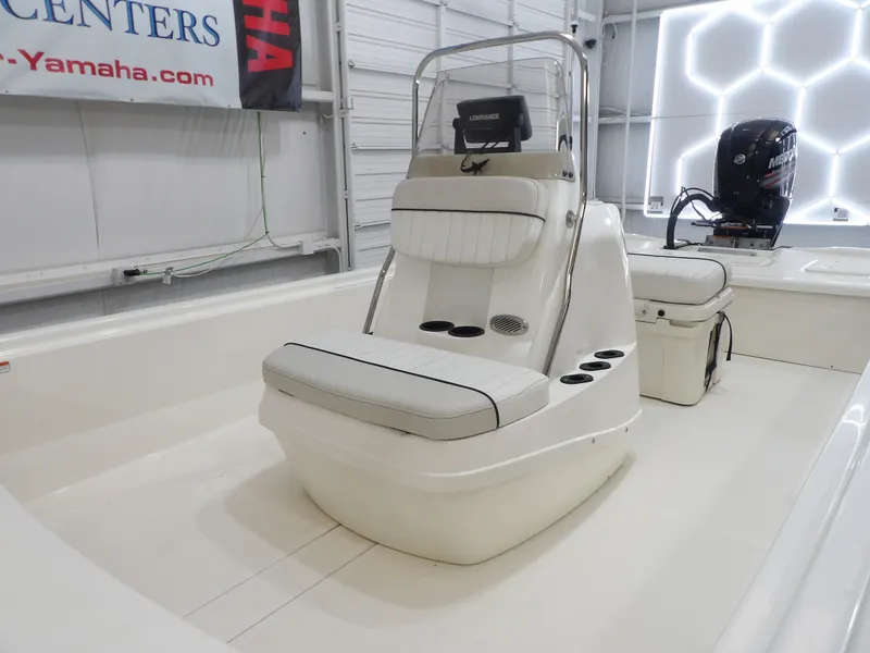 Slide: The Image of Mako 19 Pro Skiff 2017 - 11