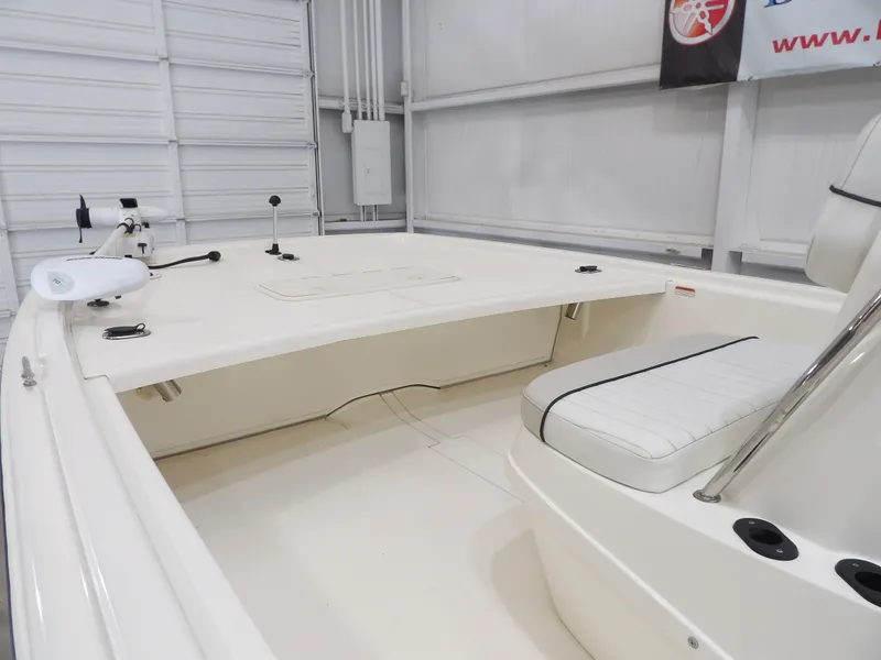 Slide: The Image of Mako 19 Pro Skiff 2017 - 12