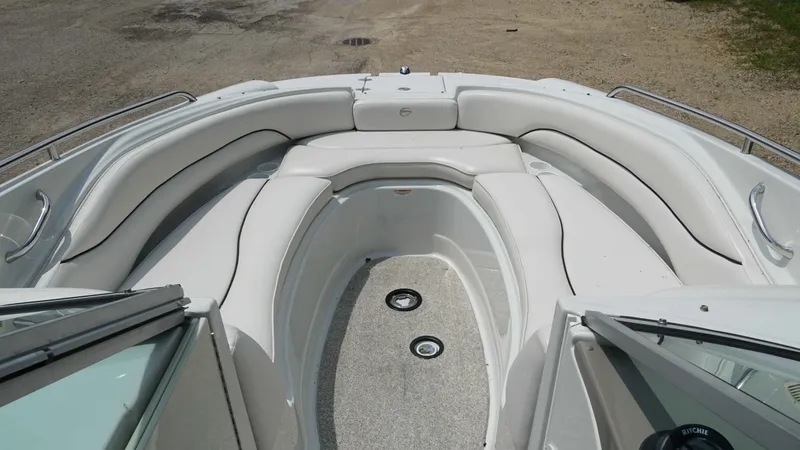 Slide: The Image of Crownline Boats 260 EX 2005 - 13