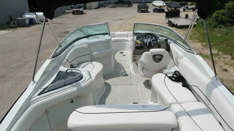 Slide: The Image of Crownline Boats 260 EX 2005 - 8