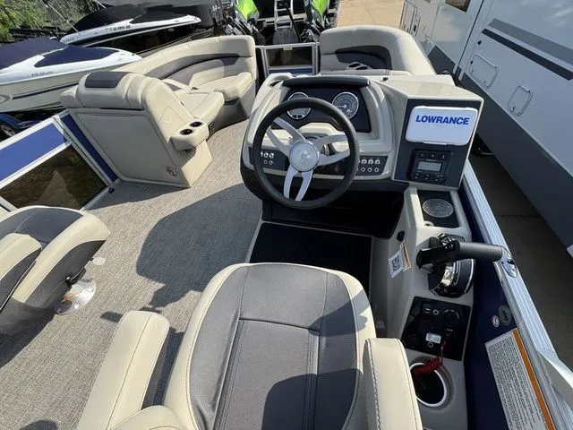 Slide: The Image of Barletta Cabrio C20QC 2023 - 13