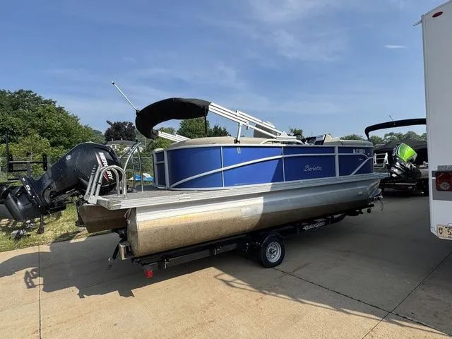 Slide: The Image of Barletta Cabrio C20QC 2023 - 3