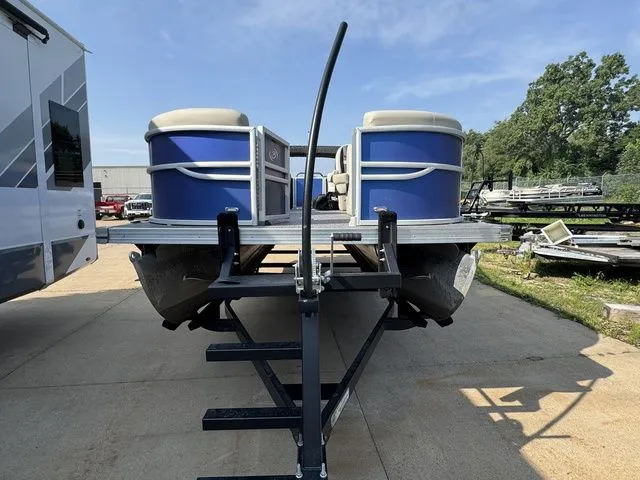 Slide: The Image of Barletta Cabrio C20QC 2023 - 4