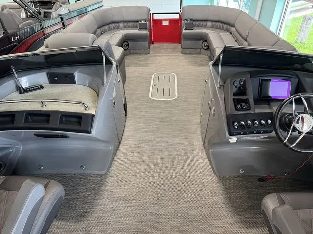 Slide: The Image of Bennington 30 QXFBWA X2 2021 - 12