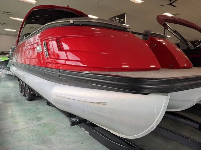 Slide: The Image of Bennington 30 QXFBWA X2 2021 - 3