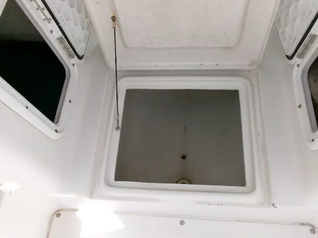 Slide: The Image of Seaswirl 2301 Striper 2004 - 18