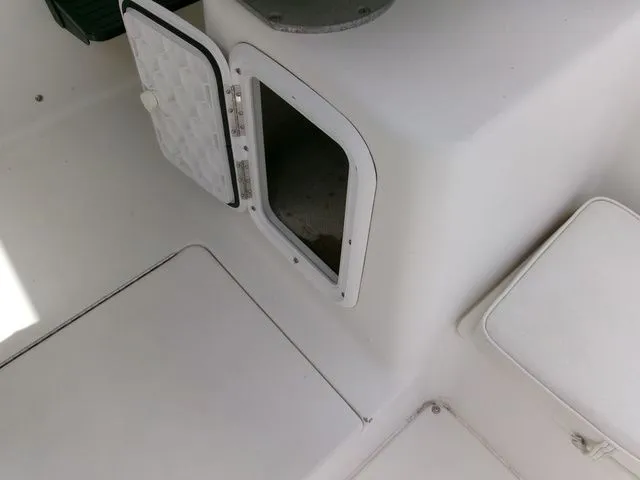 Slide: The Image of Seaswirl 2301 Striper 2004 - 19