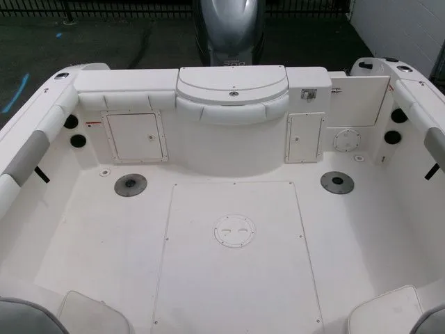 Slide: The Image of Seaswirl 2301 Striper 2004 - 26