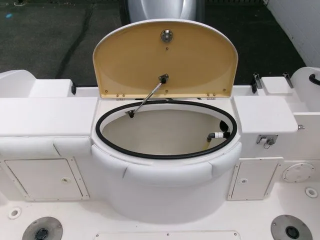 Slide: The Image of Seaswirl 2301 Striper 2004 - 27