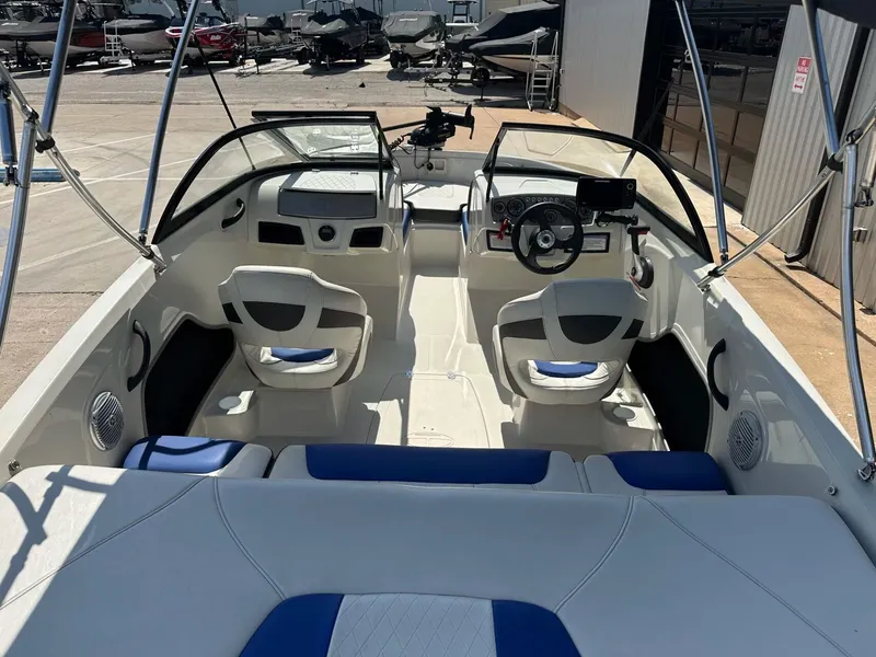 Slide: The Image of Tahoe 400TF 2016 - 23