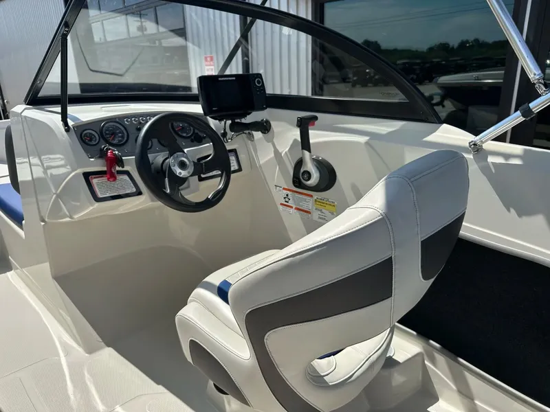 Slide: The Image of Tahoe 400TF 2016 - 24