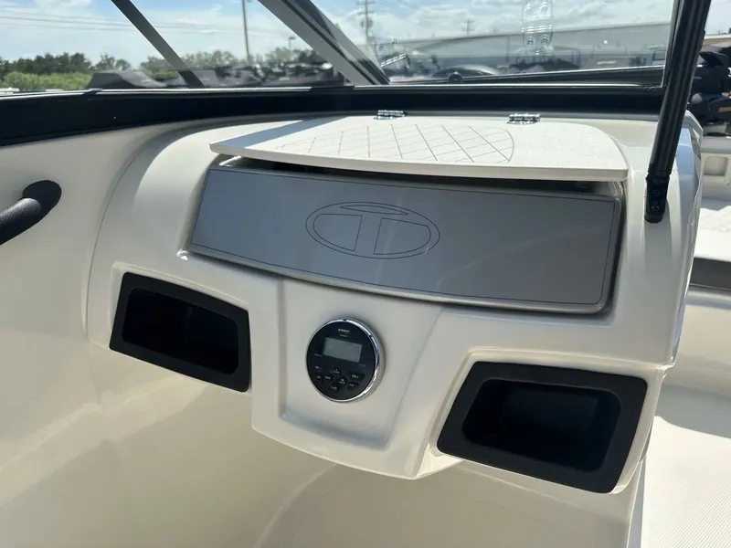 Slide: The Image of Tahoe 400TF 2016 - 28